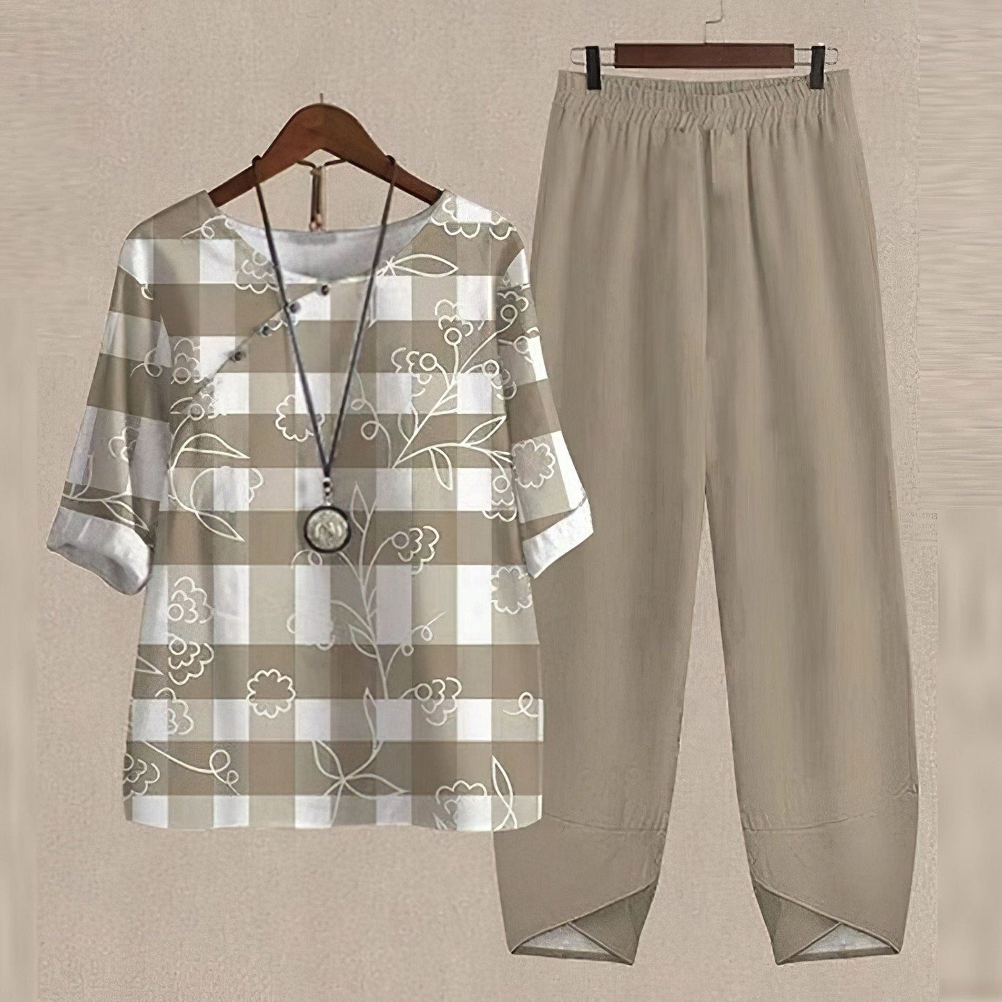 Evania™ - Elegant & Luftigt Set med Blus och Byxor