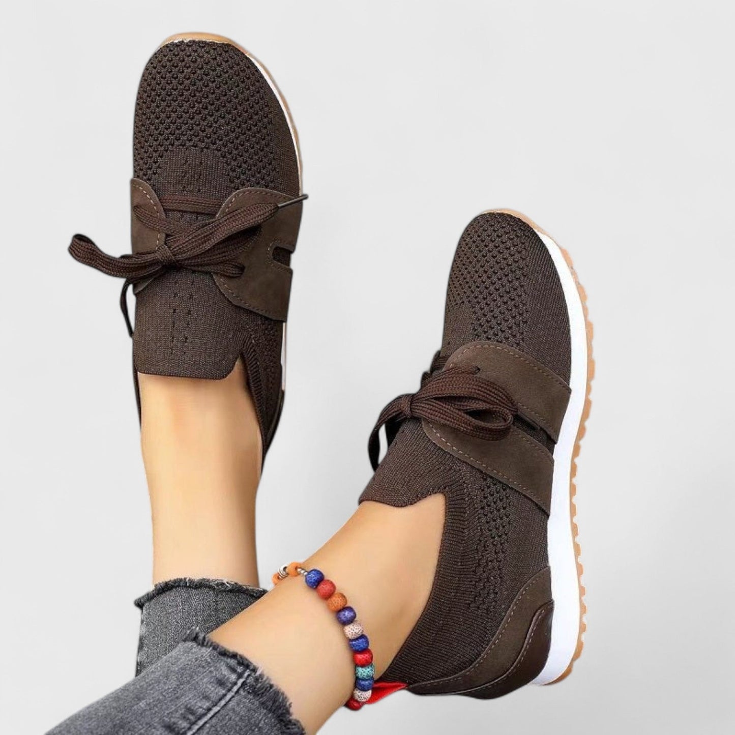 Elyora™ - Bekväma och Stilfulla Slip-On Sneakers för Kvinnor