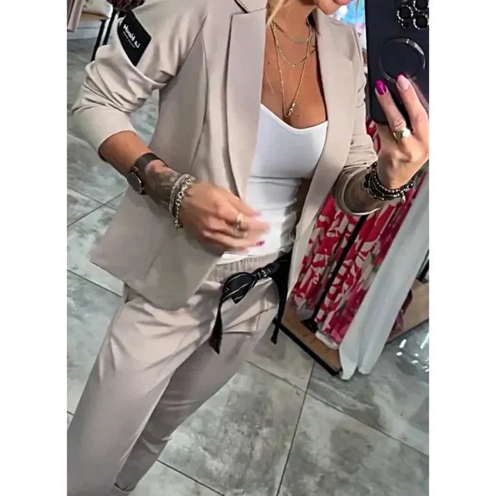 Zyora™ - Skräddarsytt Set med Mjuk Kavaj och Casual Joggers