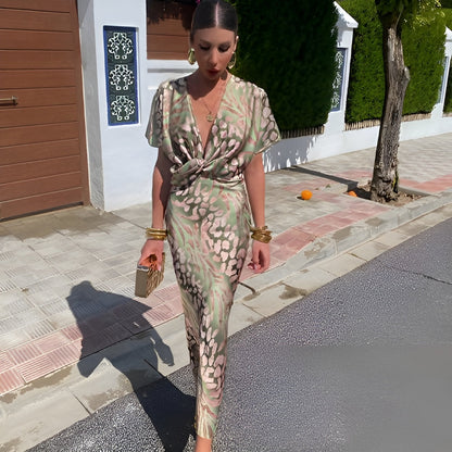 Colette™ - Vridet Lång Sommarklänning med V-ringning